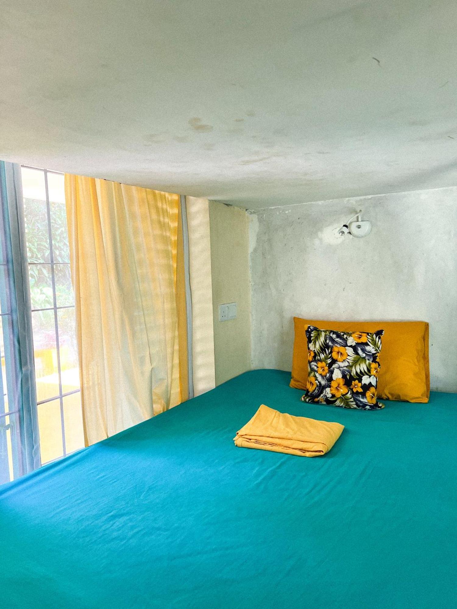 Lazy Monkey Surfhostel - Sri Lanka Dikwella Ngoại thất bức ảnh