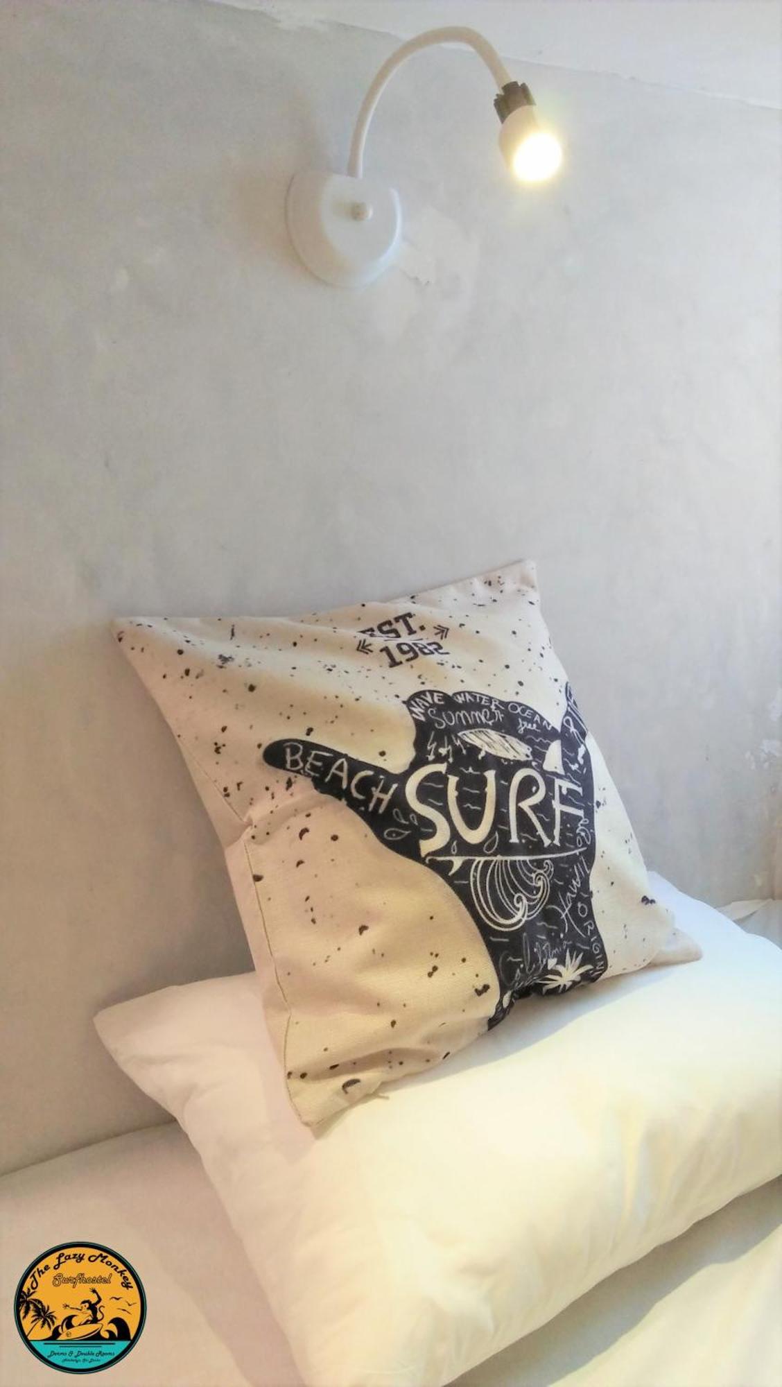 Lazy Monkey Surfhostel - Sri Lanka Dikwella Ngoại thất bức ảnh