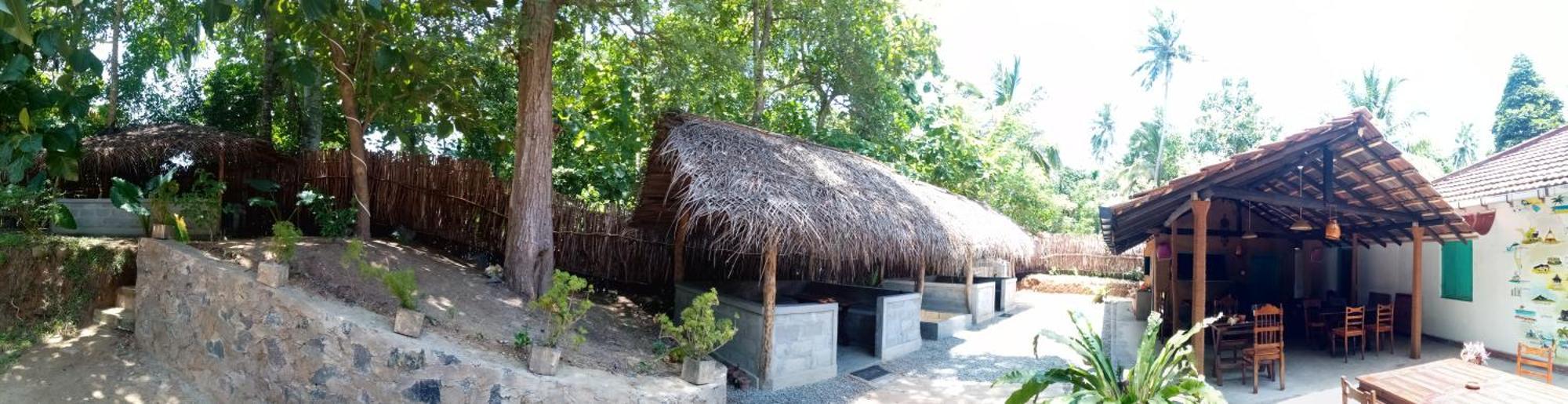 Lazy Monkey Surfhostel - Sri Lanka Dikwella Ngoại thất bức ảnh